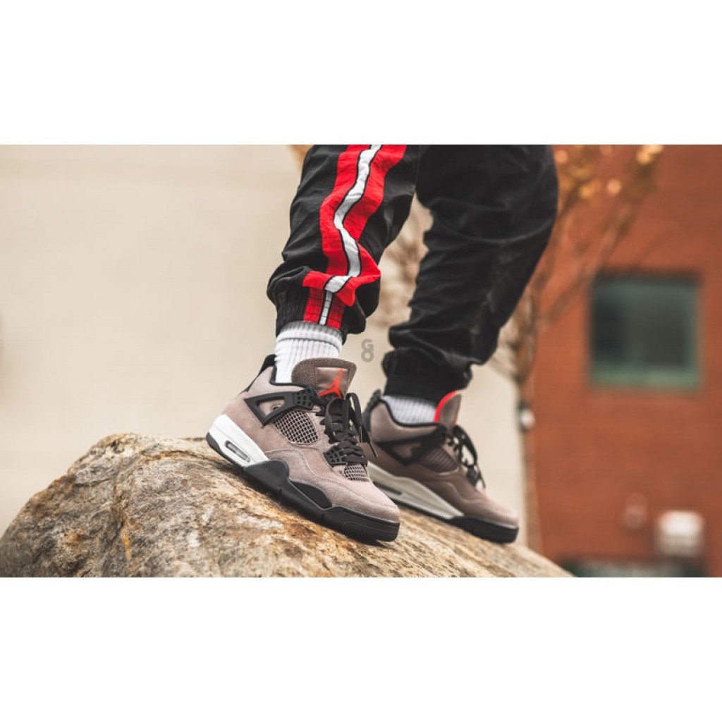 Air Jordan 4 "Taupe Haze" Outfit Price Release Date Air Jordan 4 "Taupe Haze" Outfit Price Release Date