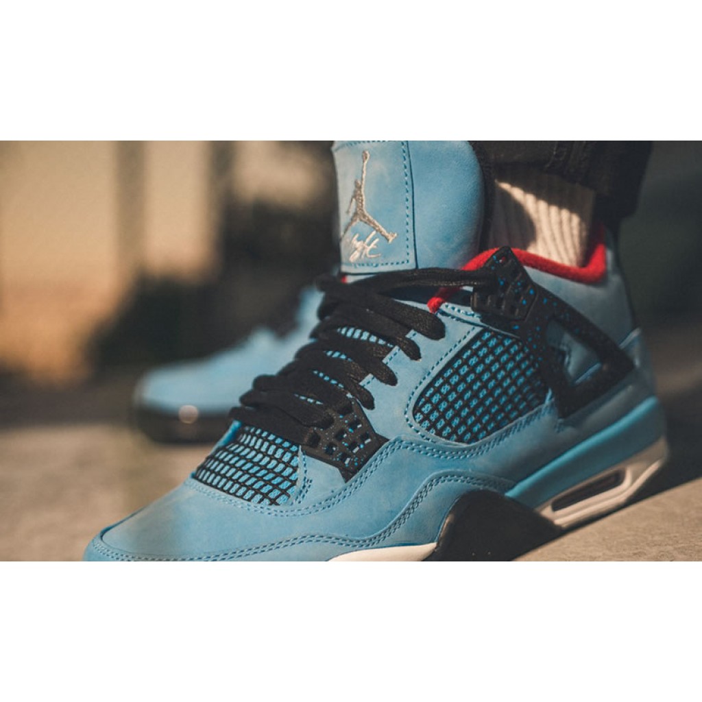 Travis Scott x Air Jordan 4 Retro Cactus Jack "Houston Oilers" On Feet Travis Scott x Air Jordan 4 Retro Cactus Jack "Houston Oilers" On Feet